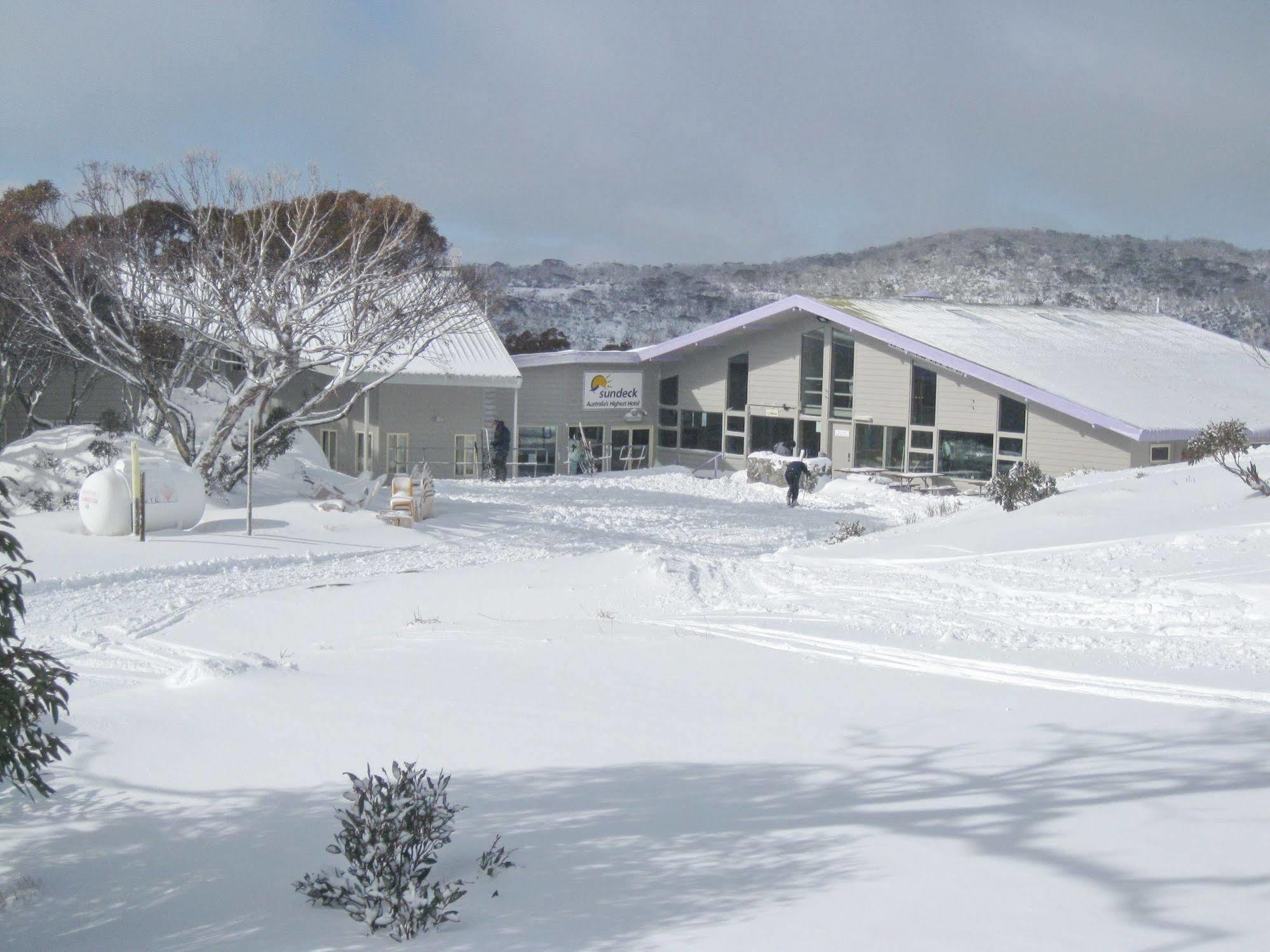 Sundeck Hotel Perisher Valley Exterior photo