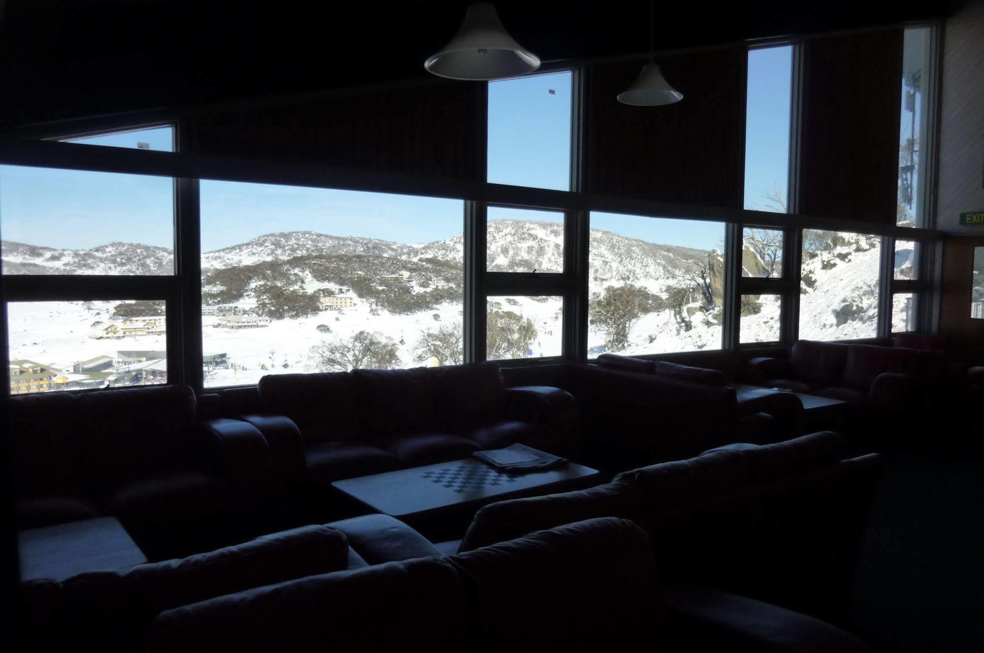 Sundeck Hotel Perisher Valley Exterior photo