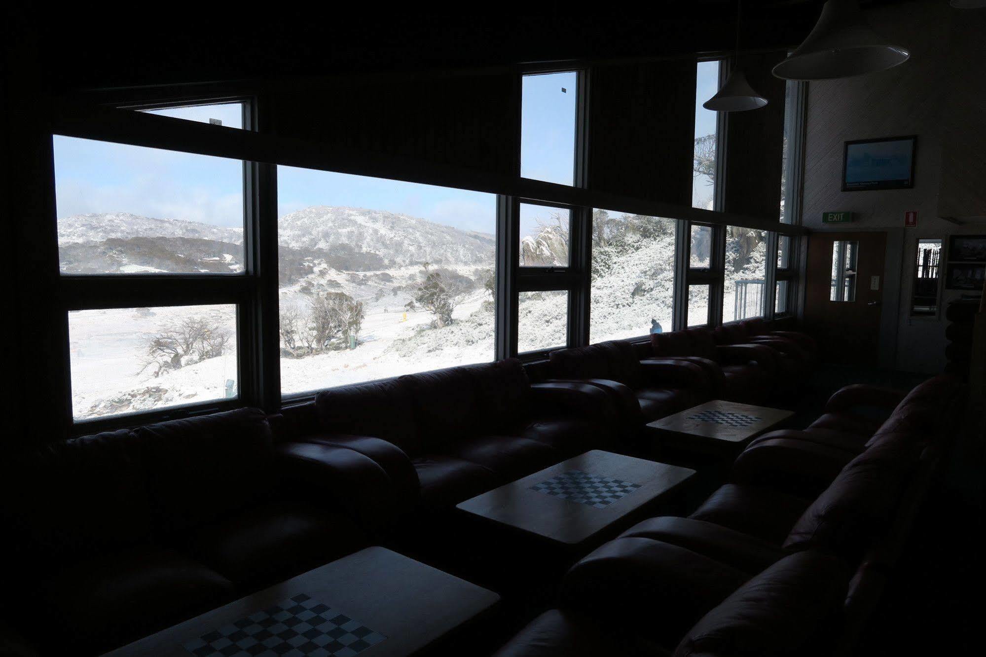 Sundeck Hotel Perisher Valley Exterior photo